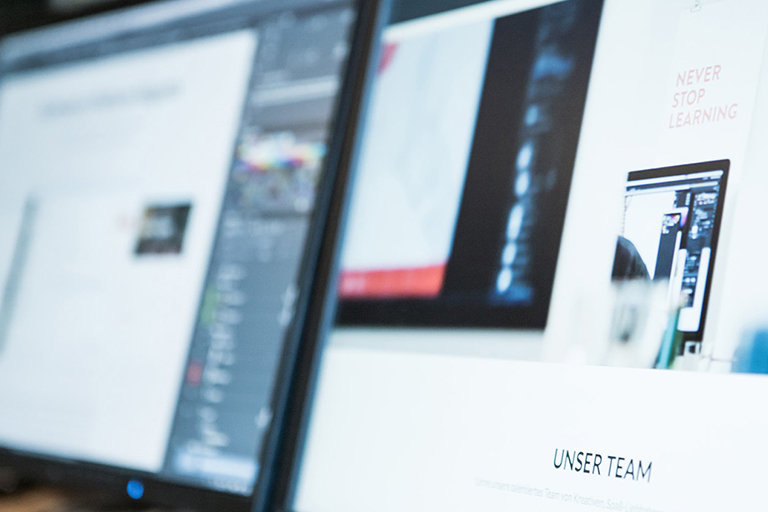 UX/ UI Design